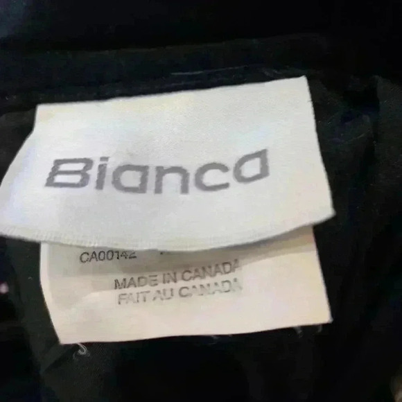 Bianca - Picture 2 of 4